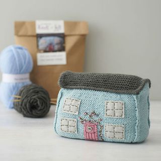 seaside cottage starter knitting kit by the little knit kit company