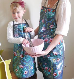 josephine oilcloth apron by pinnikity