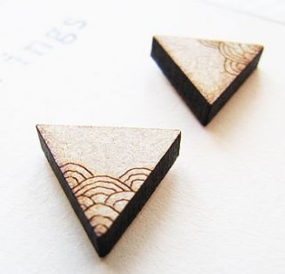 triangle wooden earrings with engraved detail by precious little plum