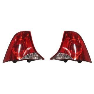 OE Replacement Ford Focus Driver Side Taillight Assembly (Partslink Number FO2800198) Automotive