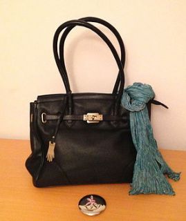 black leather shoulder bag by simply special gifts