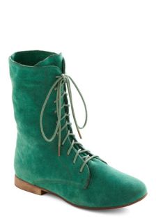 Lady in Rad Boot in Aqua  Mod Retro Vintage Boots