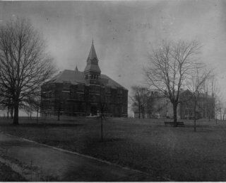 1899 photo Exterior view of Graves(?) Hall, Morehouse College, Atlanta, Georg b7  