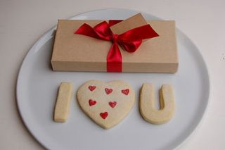 i love u shortbread biscuits by shortbread gift company