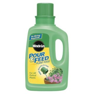 Miracle Gro Pour & Feed Plant Food   32oz