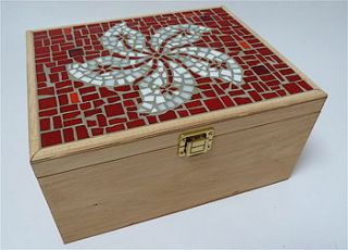 bon voyage box by lovebox design
