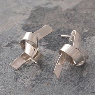 sterling silver knotted ribbon earrings by otis jaxon silver and gold jewellery