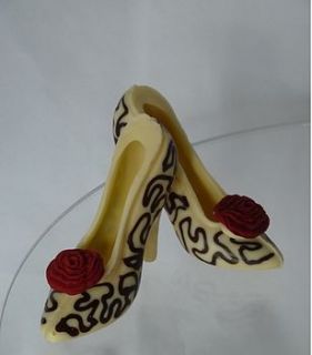 small chocolate shoes regency rose by clifton cakes