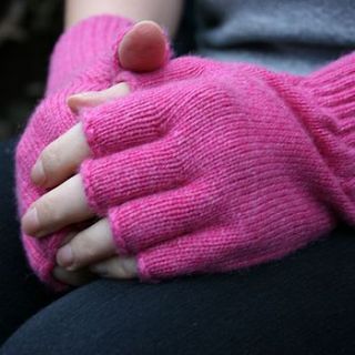 100% cashmere fingerless gloves by eskimo