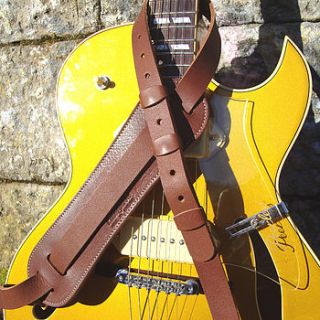 leather guitar strap   vintage style by pinegrove leather
