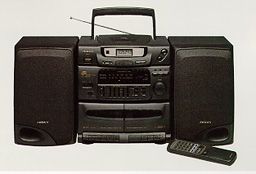 Aiwa CA DW400 Compact CD Stereo System w/Remote  Black —