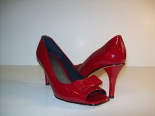 Ros Hommerson Women's 'Swan' Patent Leather Pump (9M Red) Shoes