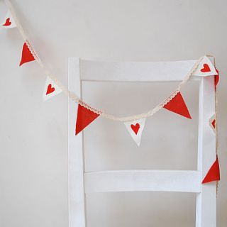 mini heart bunting by yeyah