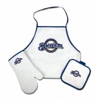 Milwaukee Brewers Apron and Mitt Set  Sports Fan Aprons  Sports & Outdoors