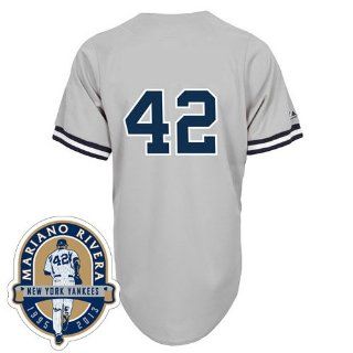 New York Yankees Replica Mariano Rivera Road Jersey w/Commemorative Retirement Patch  Sports Fan Jerseys  Sports & Outdoors