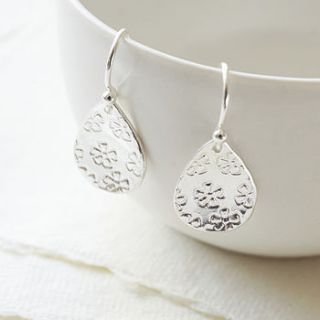 forget me not earrings by kutuu