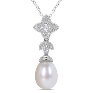 Miadora Sterling Silver Pearl and Diamond Accent Necklace (9 9.5 mm) Miadora Pearl Necklaces