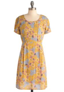 Tulle Clothing Housewares Hunting Dress  Mod Retro Vintage Dresses