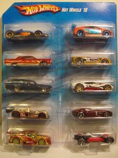 Hot Wheels 10 Car Pack   (*SPECIAL, LIMITED EDITION*   Holiday, 2010) (Criss Cross Crash Compatible) Toys & Games
