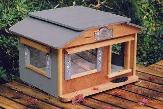 Outdoor Cat House, Bungalow Style, Insulated, with Back Door   Furniture