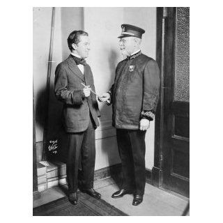 1916 photo John Philip Sousa in band uniform standing with Charlie Chaplin Jo g2  