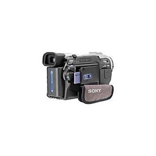 Sony DCR TRV11 MiniDV Camcorder with Built in Digital Still Mode  Sony Mini Dv Camcorder  Camera & Photo