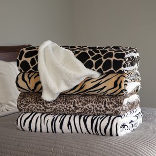 Windsor Windsor Home Soft Animal Print Blanket With Sherpa Backing Black Size Queen