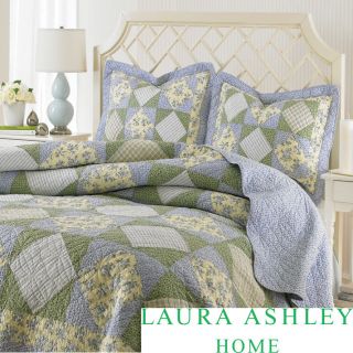 Laura Ashley Laura Ashley Caroline Reversible Floral 3 piece Quilt Set Blue Size Twin