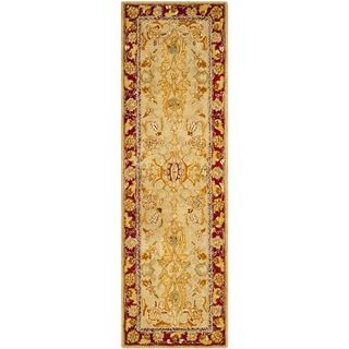 Safavieh Handmade Taj Mahal Beige/ Red Wool Rug (26 X 12)