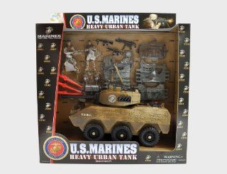 United States Marine Corps Heavy Urban Tank with 2 Figures Toys & Games