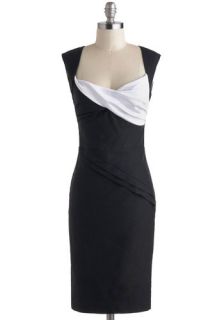 Dynamic Dame Dress in Black and White  Mod Retro Vintage Dresses