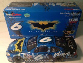 Nascar Die cast 124 Mark Martin 2005 Pfizer Taurus Batman Begins Preferred Limited Edition 1 of 3120 Numbered Toys & Games