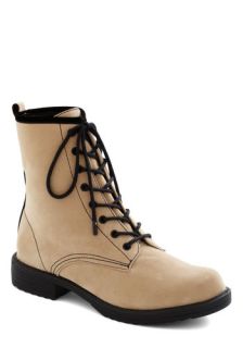 One Bold Baker Boot in Dough  Mod Retro Vintage Boots