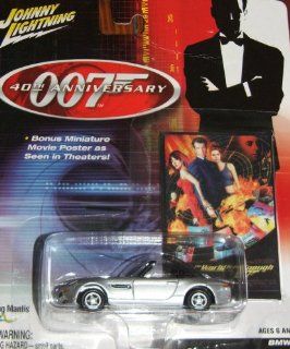 007 40th Anniversary BMW Z8 from The World Is Not Enough Inlcudes Bonus Miniature Movie Poster Toys & Games