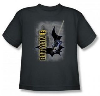 Batman Kids T shirt   Swing Into Action Youth Charcoal Grey Tee Shirt Clothing