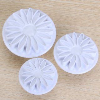 3pcs Sunflower Gerbera Daisy Fondant Cake Cutter Plunger Ideal for use with fondant cakes, sugar paste, petal paste, marzipan DIY cooking or craft clays   Novelty Cake Pans