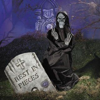 Reaper Rising From The Grave   Party Decorations & Yard Decor Health & Personal Care