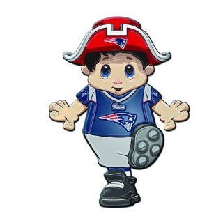New England Patriots Mascot Cling  Automotive Decals  Sports & Outdoors