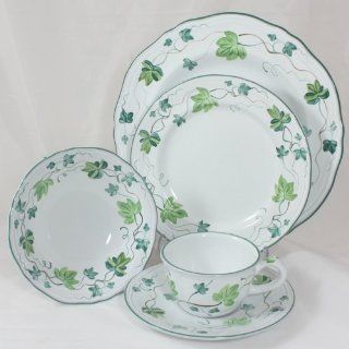Herend Village Pottery, Present Tense, IVY, 5 Piece Dinnerware Place Setting Kitchen & Dining