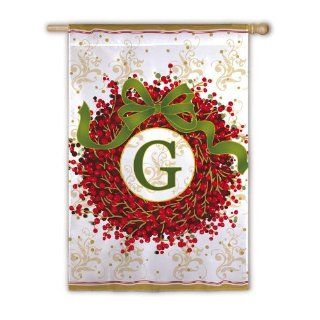 Holiday Monogram Wreath G House Flag Letter Initial Christmas Monogrammed  Outdoor Flags  Patio, Lawn & Garden