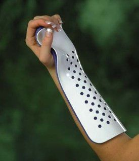 Hand Support   Medium Left Handed Padded Made of malleable aluminum and padded with soft breathable foam. Splints are ventilated for air circulation. Provides radial ulnar support in treatment of colles fractures. 
