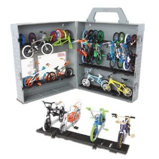 Flick Trix Display Case And Bike   Strictly BMX And Colony Toys & Games