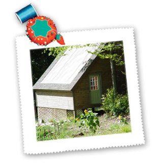 qs_20046_3 Florene Architecture   Country Garden Shed   Quilt Squares   8x8 inch quilt square