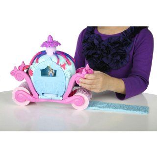 Play Doh Magical Carriage Featuring Disney Princess Cinderella Toys & Games