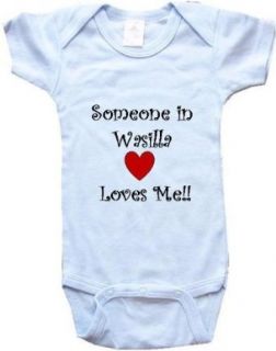 SOMEONE IN WASILLA LOVES ME   City Series   White, Blue or Pink Baby Onesie Clothing