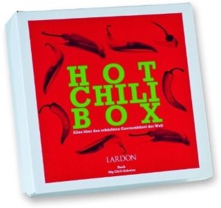 Geschenkidee NEU Scharfe Rezepte zum selber Kochen und die Geschichte der Chillischote. Hot Chilli Geschenkbox Philip Berens Bücher