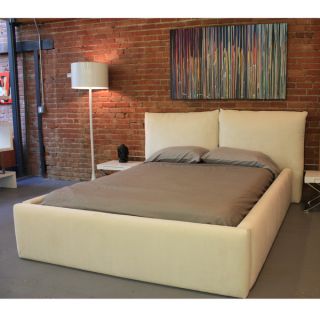 Decenni Custom Furniture Cuscino Off white Fabric Upholstered Bed