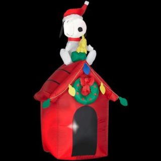 Peanuts 4 ft. Inflatable Snoopy on Doghouse with Woodstock 85764