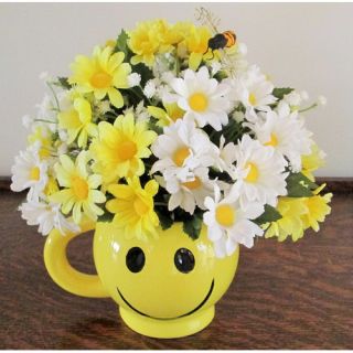 Dont Worry Bee Happy Mug by Silkmama