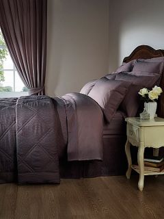Christy Ottoman bed linen in plum